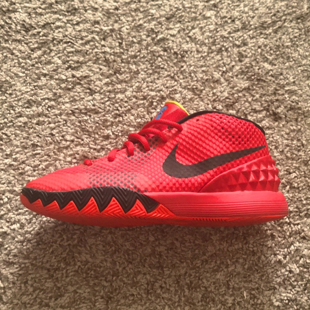 Kyrie 1s in cherry red and black